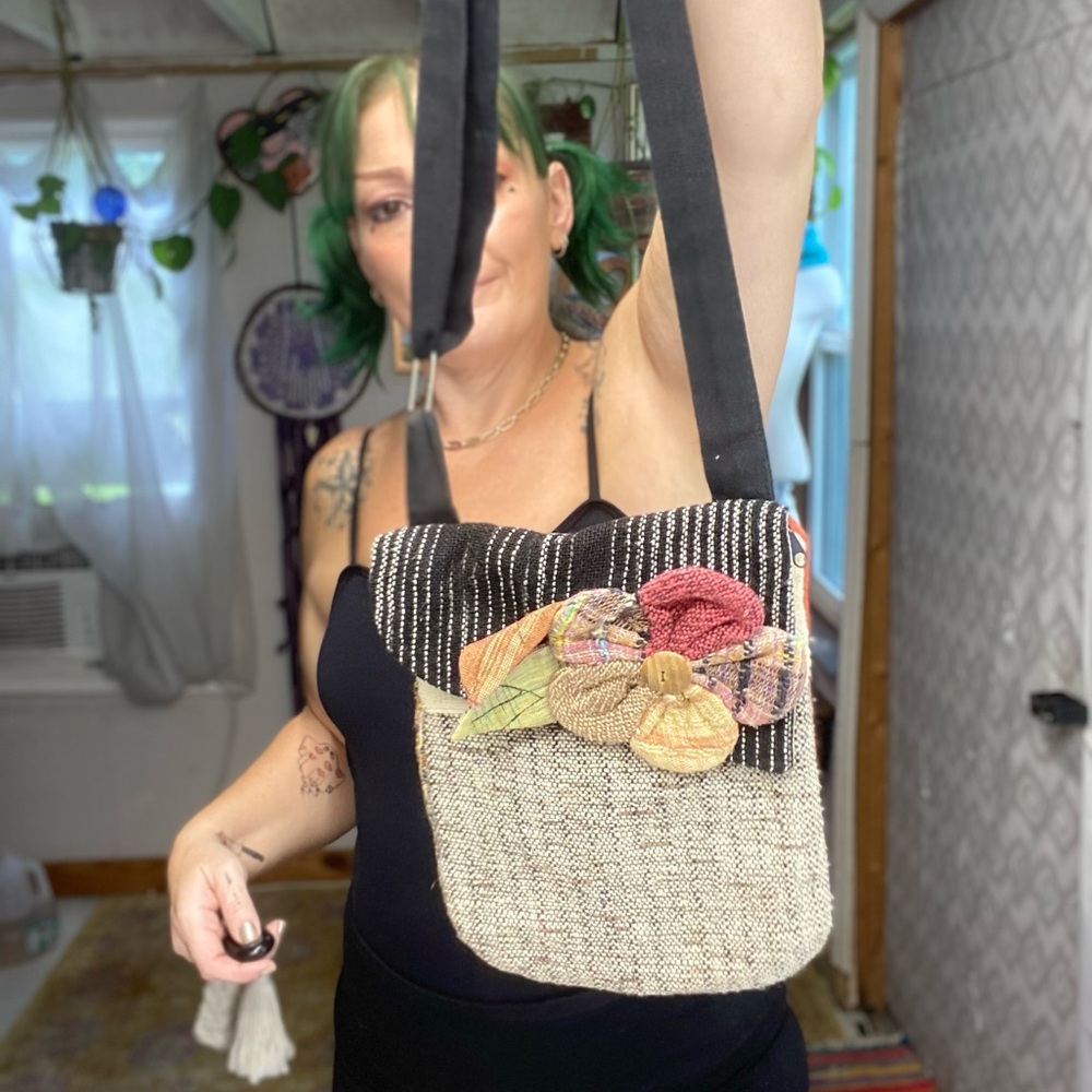 Casual Bohemian 3D Flower Crossbody Purse Adjustable Strap
